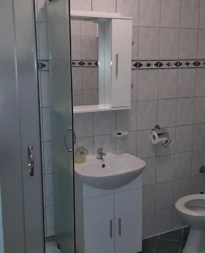 Flora Lägenhet Crikvenica