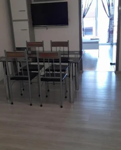 Apartament Flora *