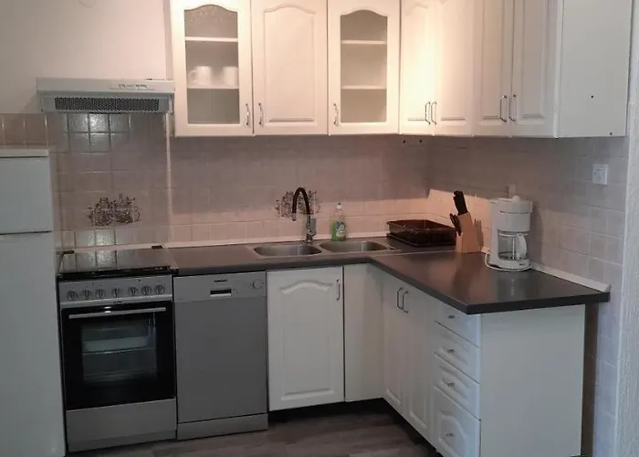 Apartament Flora *