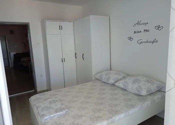 Apartament Flora